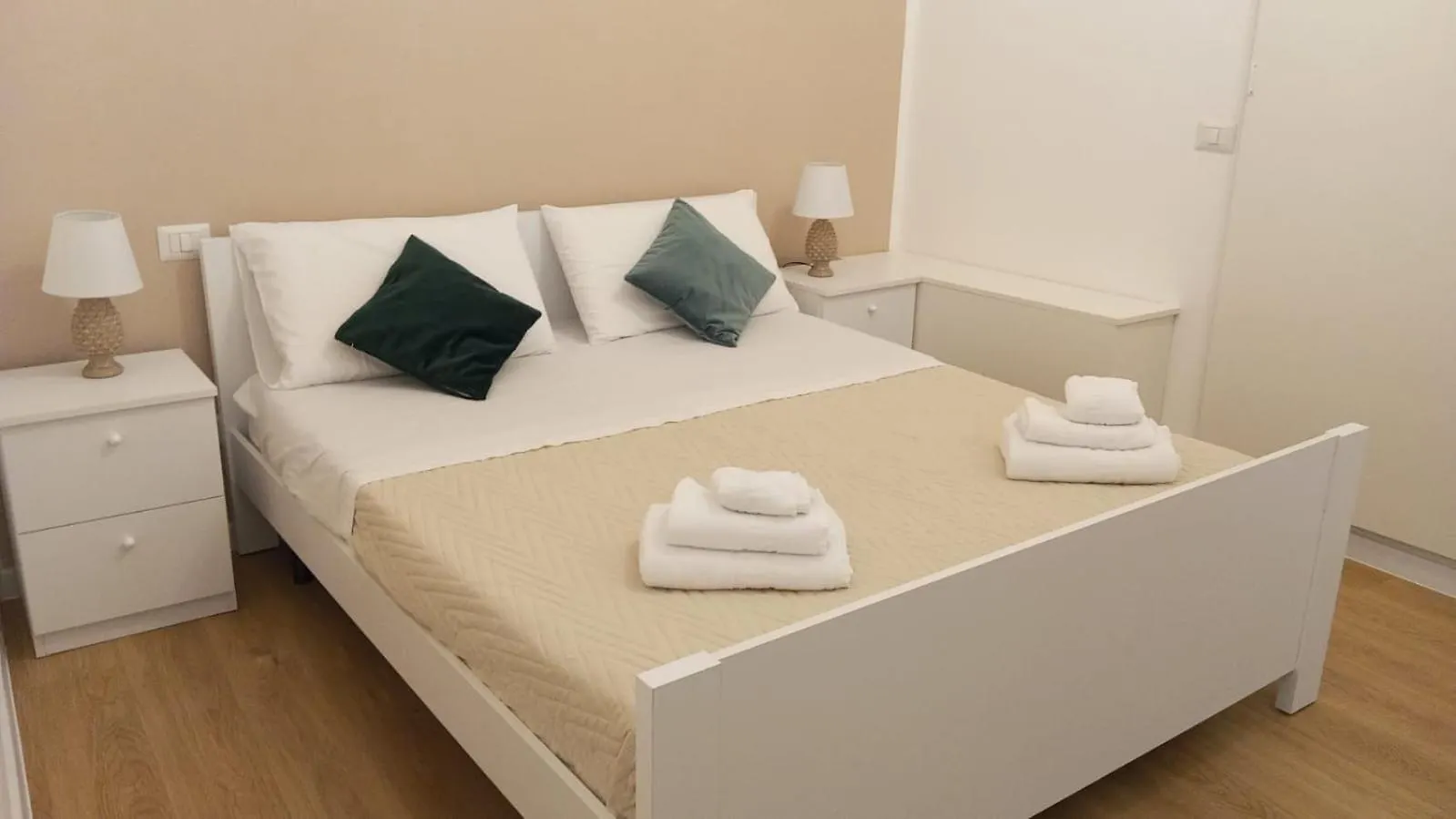 Guest house Elegante Matrimoniale Clemente House Catania Centro Hotel